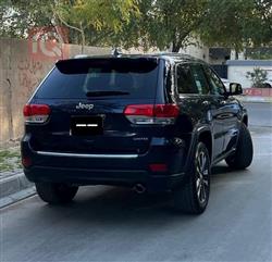 جیپ گراند شیرۆکی